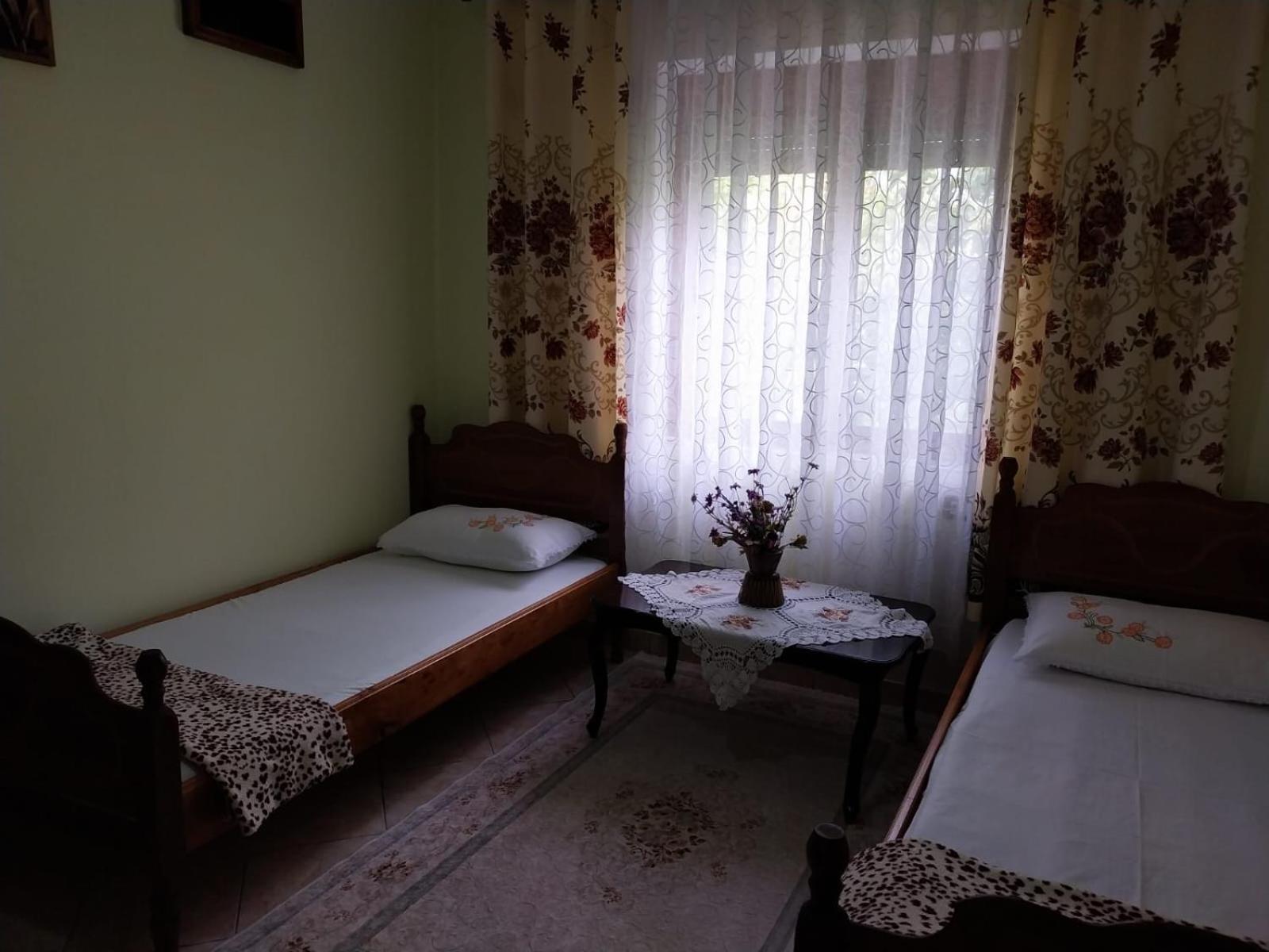 Riza Guest House Puke Bagian luar foto